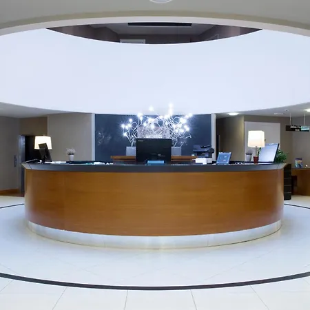 Dolce By Wyndham Milan Malpensa מלון