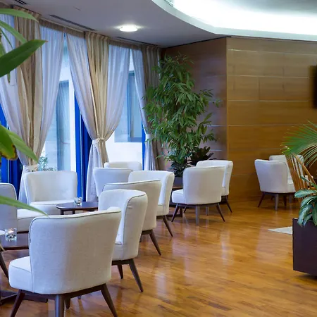 Zeus Essence Dolce By Wyndham Milan Malpensa מלון