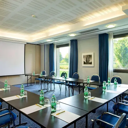 Zeus Essence Dolce By Wyndham Milan Malpensa 4*