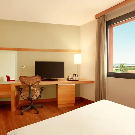 Zeus Essence Dolce By Wyndham Milan Malpensa 4* סומה לומברדו