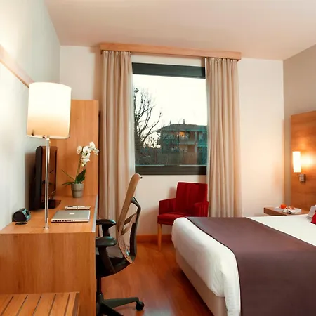 מלון Zeus Essence Dolce By Wyndham Milan Malpensa 4*