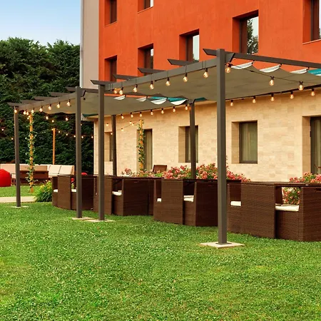 Zeus Essence Dolce By Wyndham Milan Malpensa מלון 4*