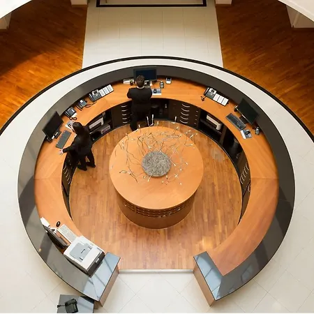 Zeus Essence Dolce By Wyndham Milan Malpensa מלון