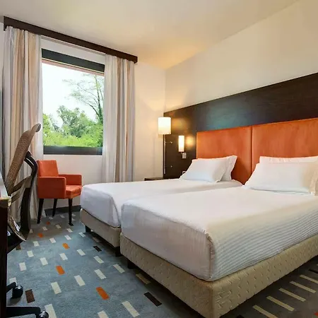 Dolce By Wyndham Milan Malpensa 4* סומה לומברדו